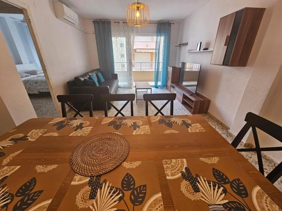 Terezia Apartamento Torrevieja Ngoại thất bức ảnh