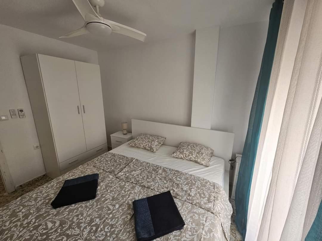 Terezia Apartamento Torrevieja Ngoại thất bức ảnh